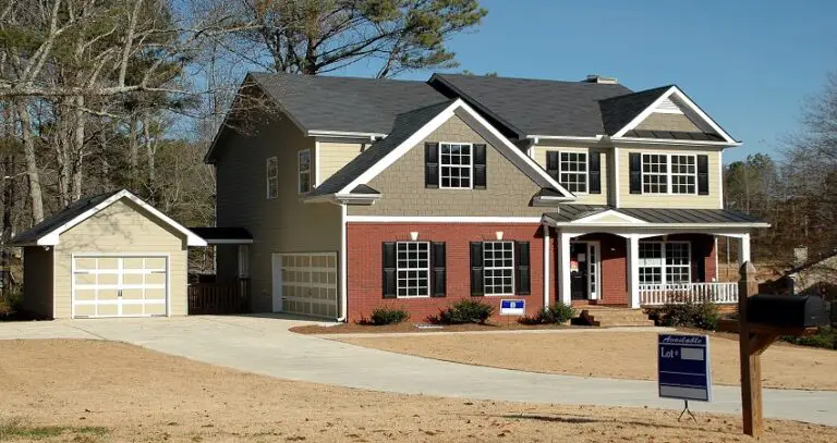 Real Estate Property Buying Tips.jpg